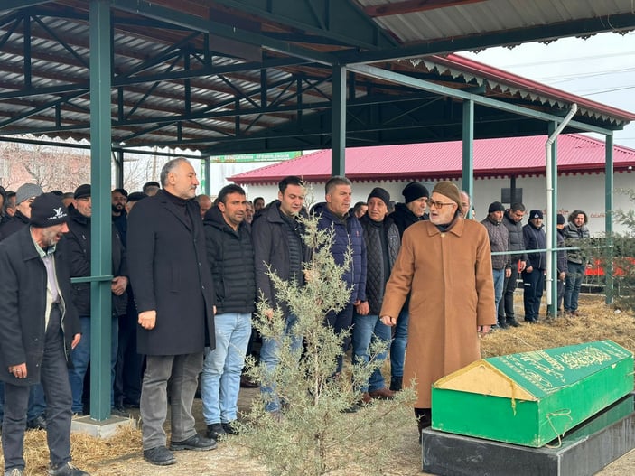 Van'da düğün dönüşü kaza: 1 ölü, 3 yaralı