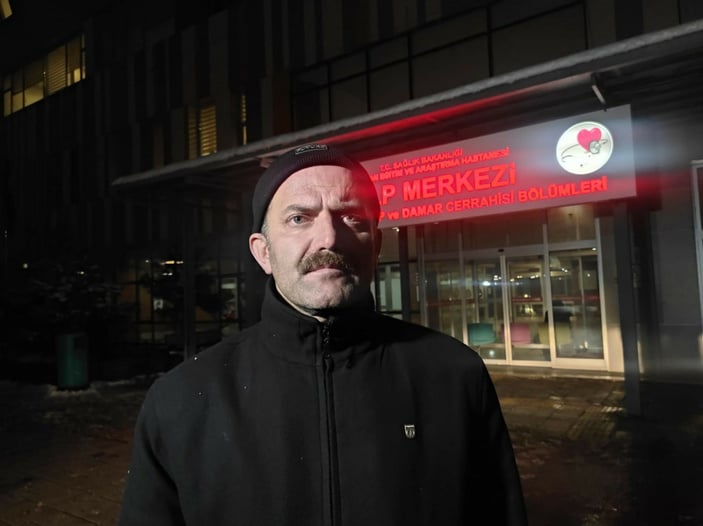 Van'da köpek saldırısında hayatını kaybeden Emir, toprağa verildi