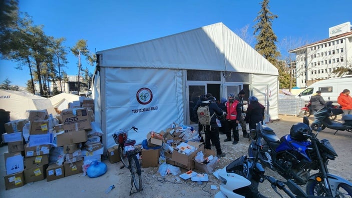 Adıyaman'da yurdun en büyük sahra eczanesi kuruldu