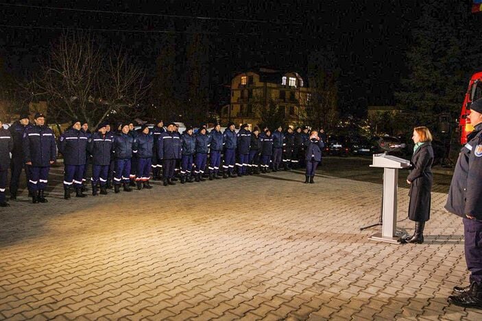 Asrın felaketi için yurt dışından arama-kurtarma ekipleri seferber oldu