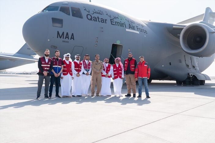 Asrın felaketi için yurt dışından arama-kurtarma ekipleri seferber oldu