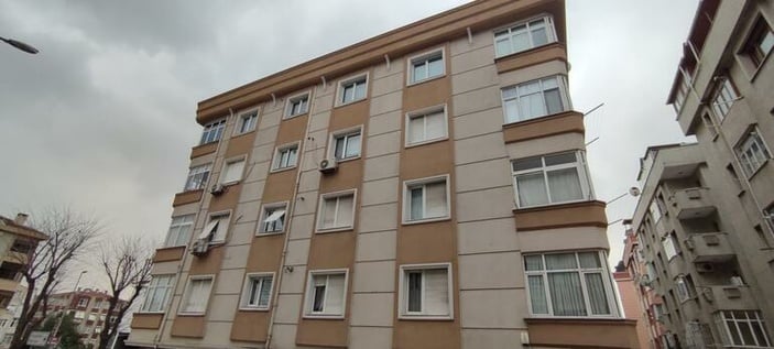 Bahçelievler'de bebeğini 4'üncü katın penceresinden attı