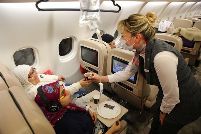 Cumhurbaşkanlığı uçakları, depremzedeler için seferber oldu