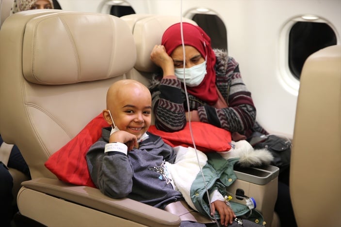 Cumhurbaşkanlığı uçakları, depremzedeler için seferber oldu