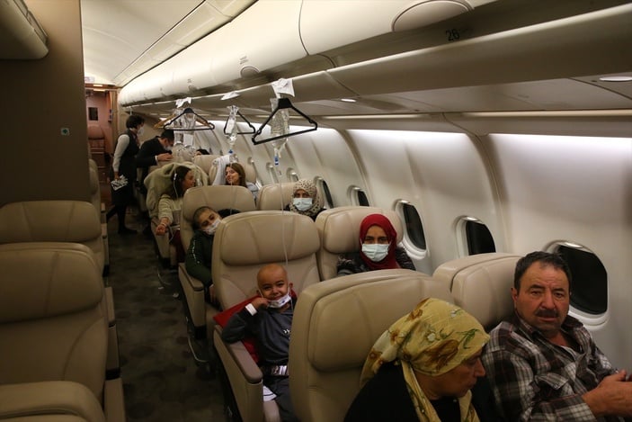 Cumhurbaşkanlığı uçakları, depremzedeler için seferber oldu