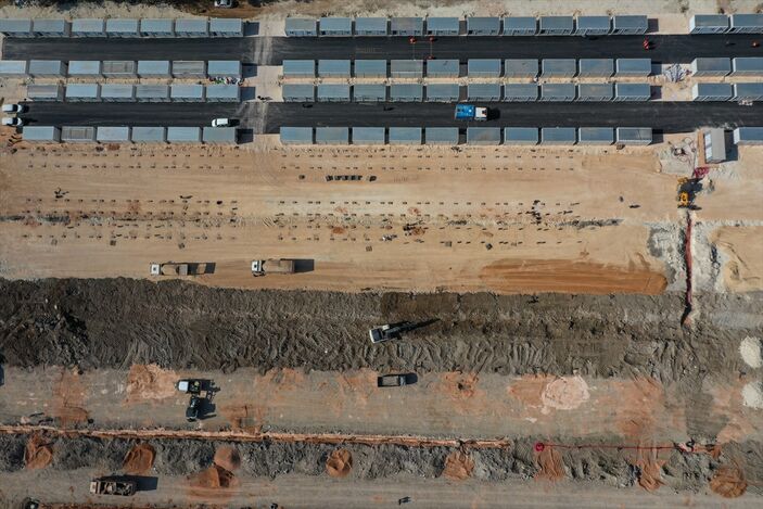 Deprem Adıyaman'ı da vurmuştu! Kentte 70 bin kişilik konteyner inşa ediliyor