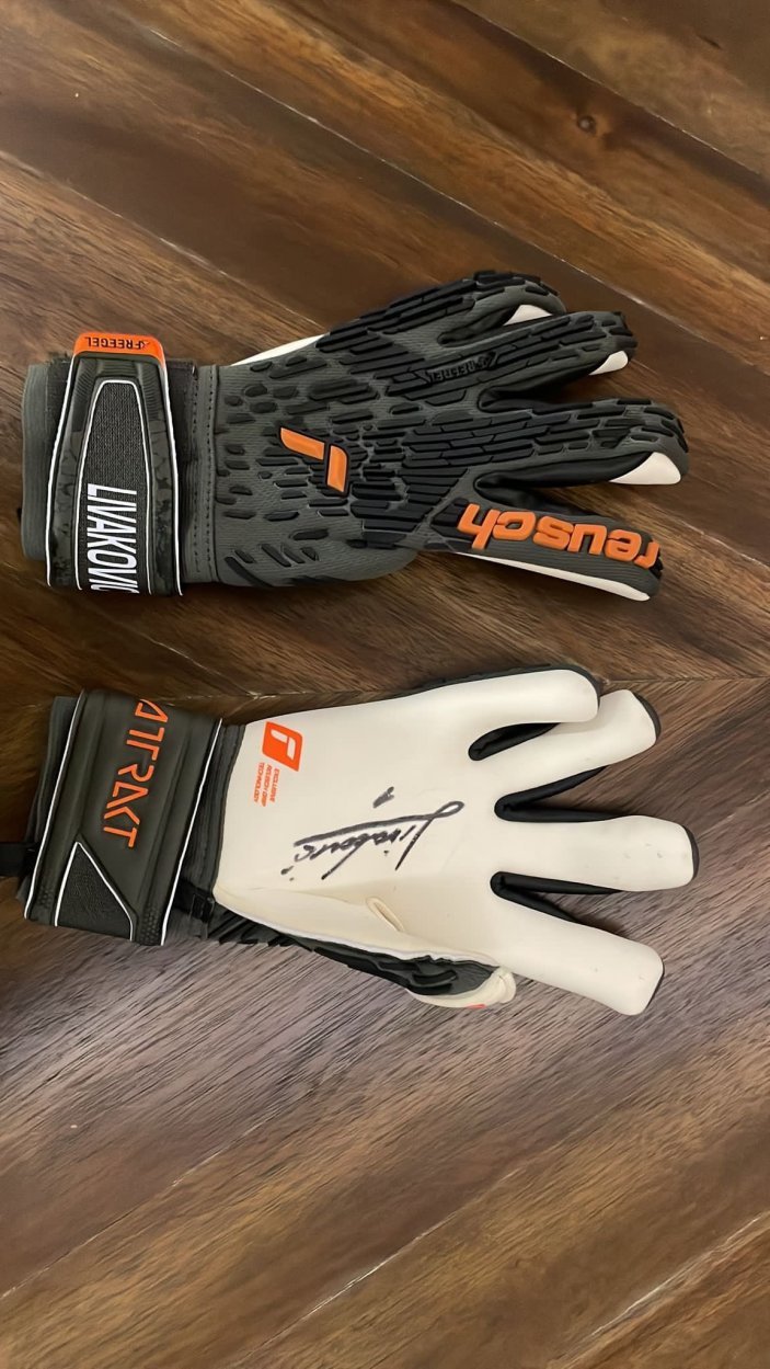 Dominik Livakoviç'ten depremzedelere yardım