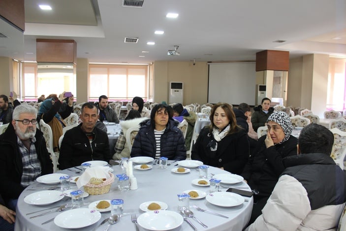 Eskişehir'de şehit annesi, oğlunun aylığıyla depremzedelere yemek hazırladı