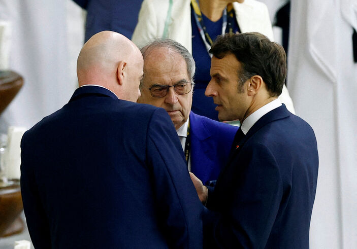Fransa Futbol Federasyonu Başkanı Noel Le Graet, istifa etti