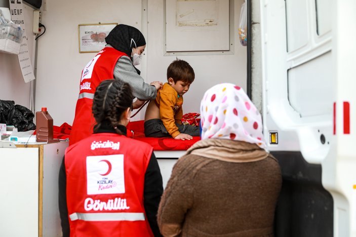 Kızılay’ın afet bölgelerindeki yardım çalışmaları sürüyor