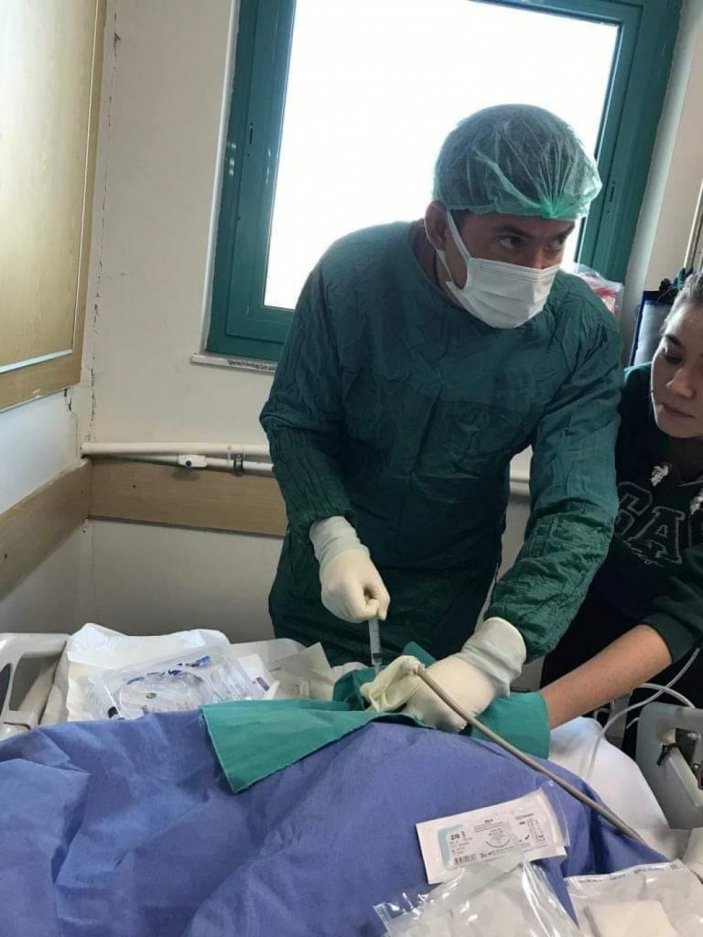 Kübalı doktorlar Elbistan köylerinde hastaları tedavi ediyor