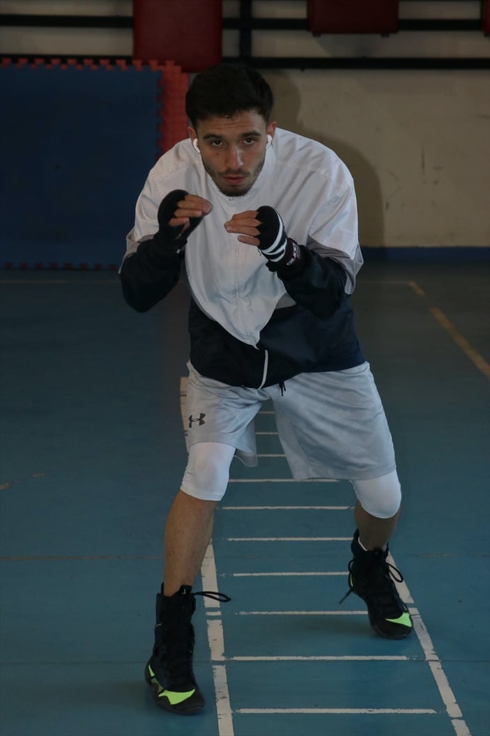 Milli boksör Samet, Avrupa'dan sonra dünya şampiyonluğunu hedefliyor