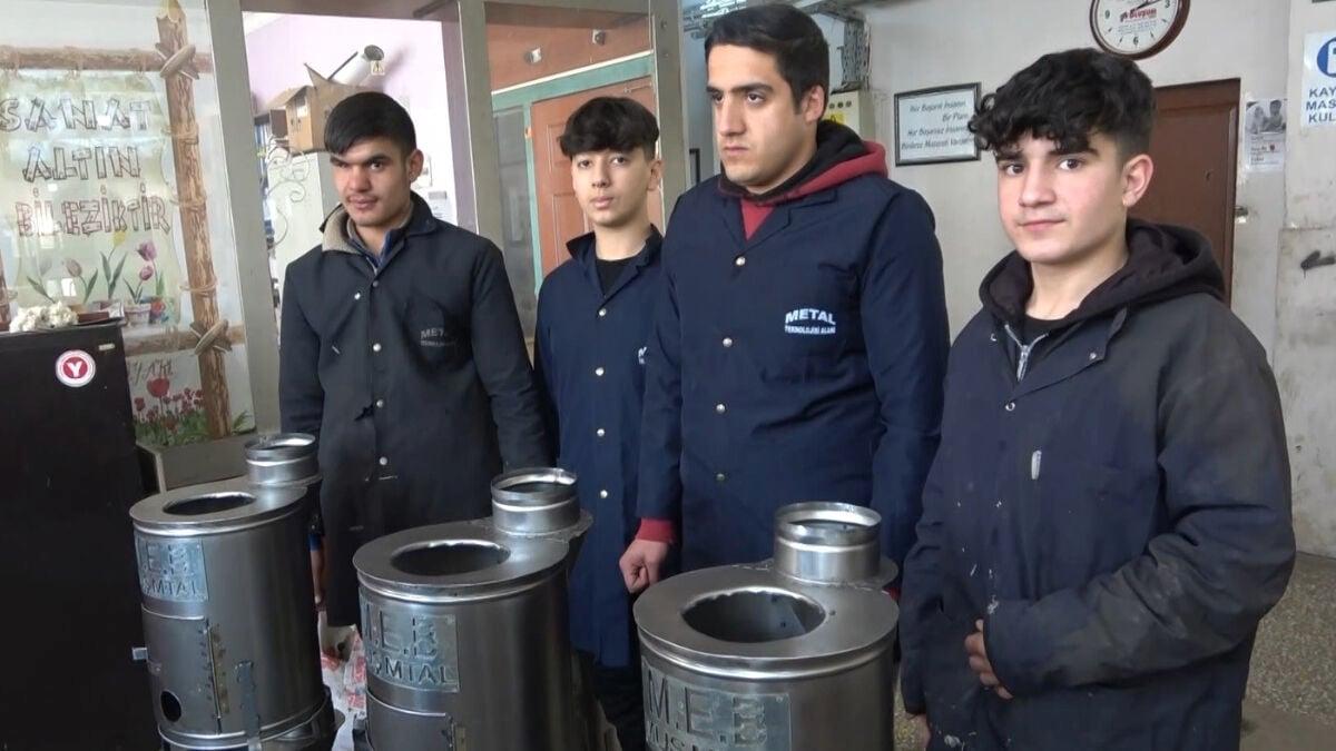 Muşlu öğrenciler tatillerini iptal edip deprem bölgesine soba üretiyor