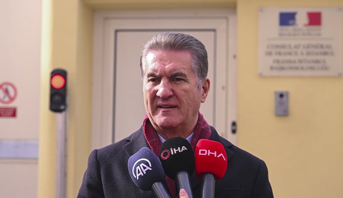 Mustafa Sarıgül, Fransa Başkonsolosluğu önünde teröre prim vermeyin dedi