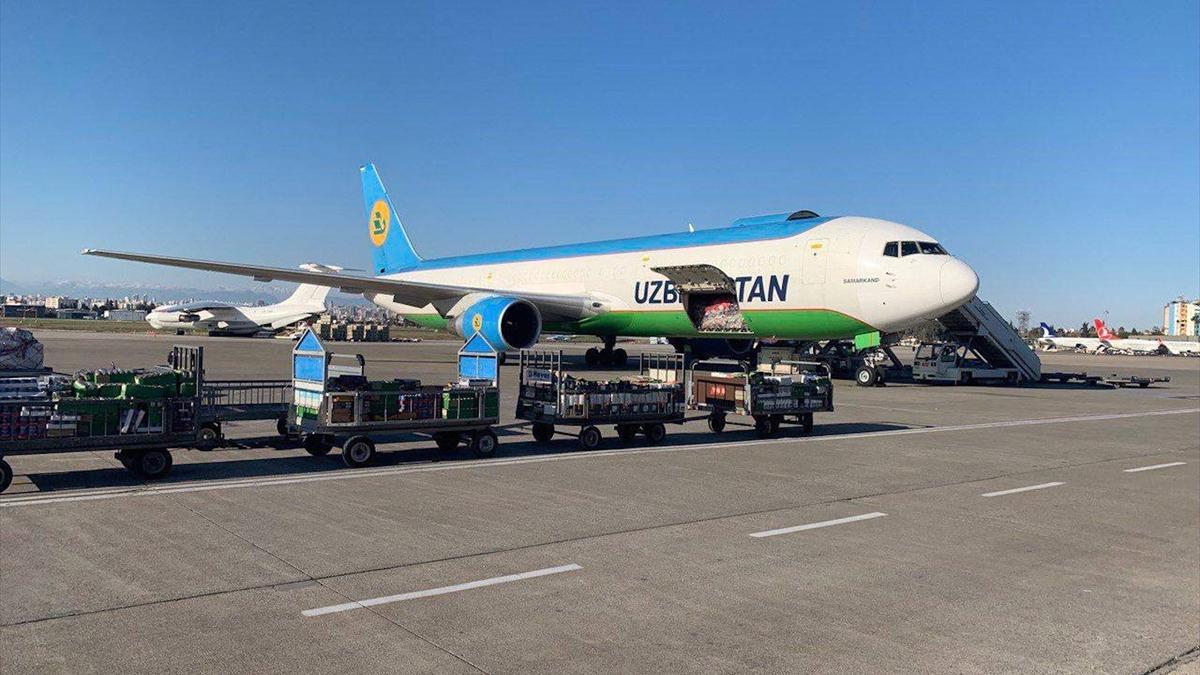 Özbekistan'dan Türkiye'ye 270 ton insani yardım