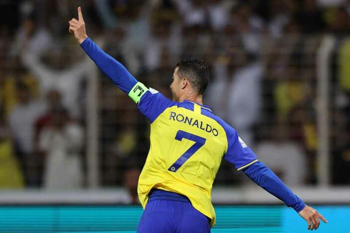 RONALDO DURDURULAMIYOR! Cristiano Ronaldo, Arabistan'da ikinci kez hat-trick yaptı..