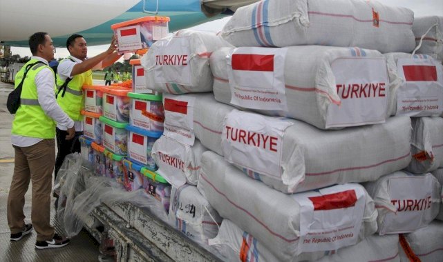 Endonezya, 140 ton yardım malzemesini Türkiye ve Suriye'ye gönderdi