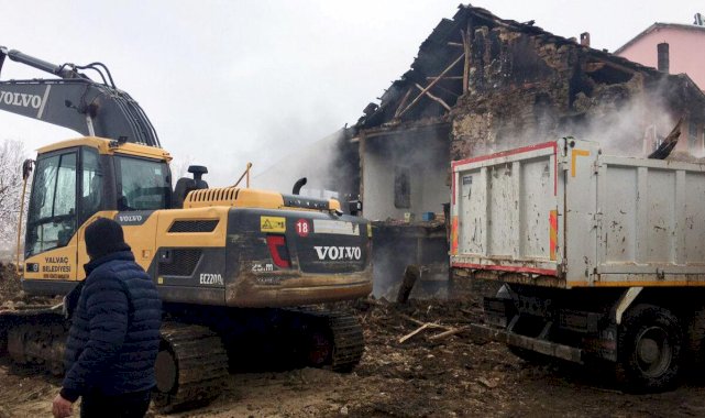 Isparta'daki Yalvaç Belediyesi, yangında ölen 3 kardeş için 1 milyon 635 bin lira tazminat ödeyecek