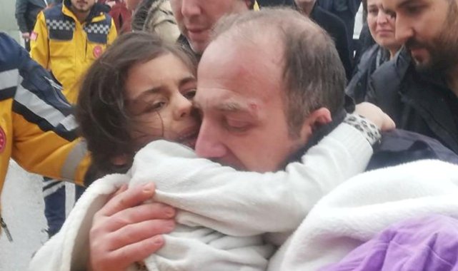 Kahramanmaraş'ta 5 yaşındaki çocuk, depremden 7 saat sonra canlı olarak kurtarıldı