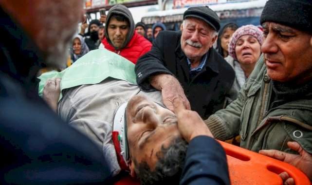 Malatya'da kurtarılan kadının kocası da 32 saat sonra sağ çıkarıldı