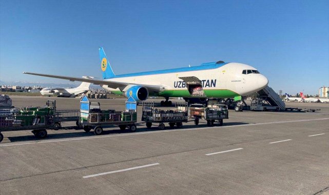 Özbekistan'dan Türkiye'ye 270 ton insani yardım