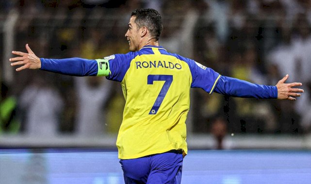 RONALDO DURDURULAMIYOR! Cristiano Ronaldo, Arabistan'da ikinci kez hat-trick yaptı..