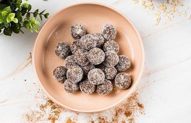 Tatlı krizine karşı enfes şekersiz çikolata topları tarifi!