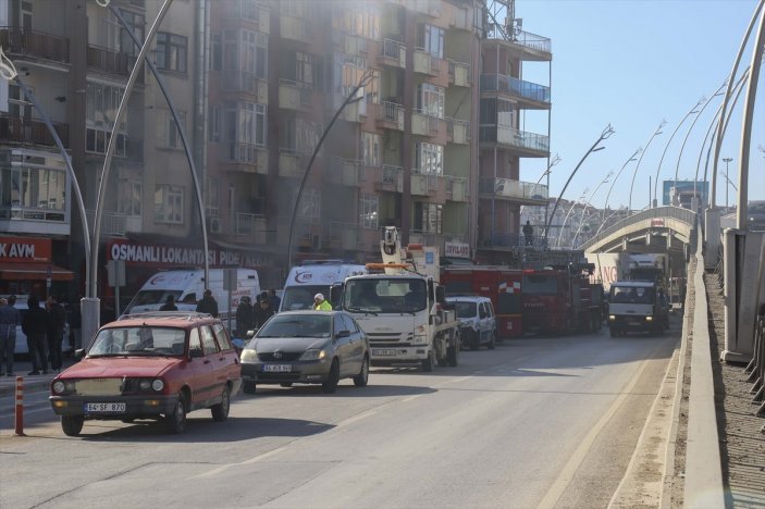 Uşak'ta korkutan yangın! Bir kişi yanarak hayatını kaybetti
