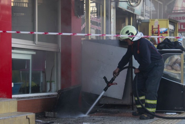 Uşak'ta korkutan yangın! Bir kişi yanarak hayatını kaybetti