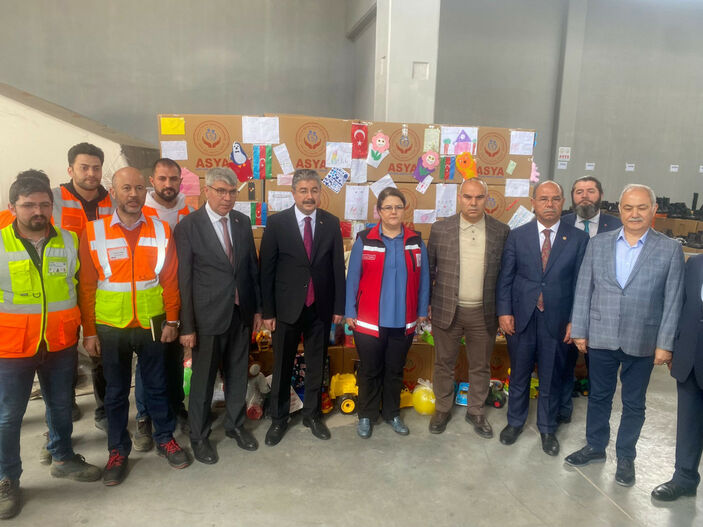 78 depremzede çocuğun kimliği belirlenemedi