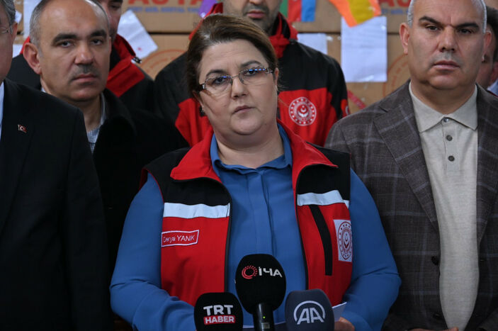 78 depremzede çocuğun kimliği belirlenemedi