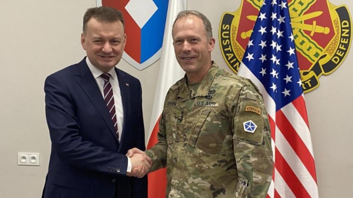 ABD, Polonya&#039;da ilk kalıcı askeri garnizosunu açtı