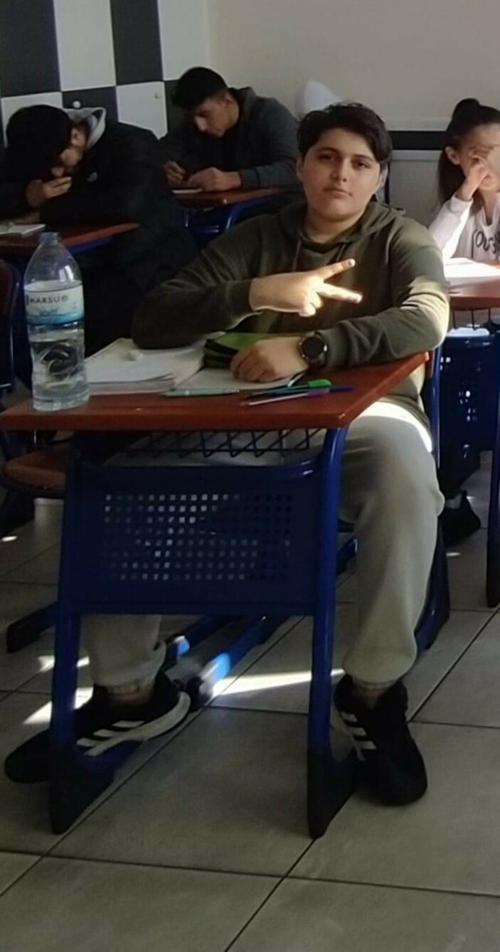 Adıyaman'da deprem oğluyla ayırdı! Eşyaları bulan 2 kişi babadan para istedi