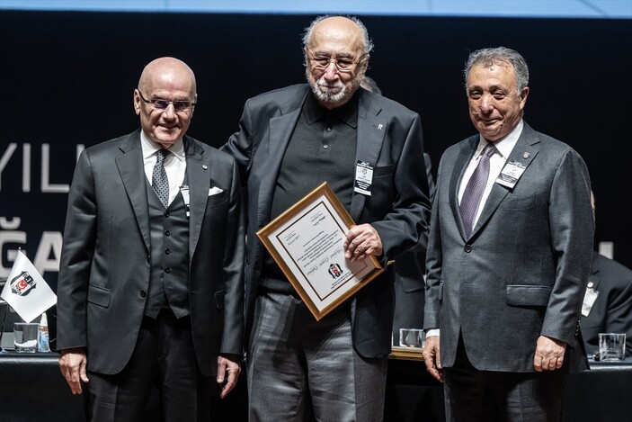 Ahmet Nur Çebi: Kulübü gerçekten çok iyi bir şekilde idare ediyoruz
