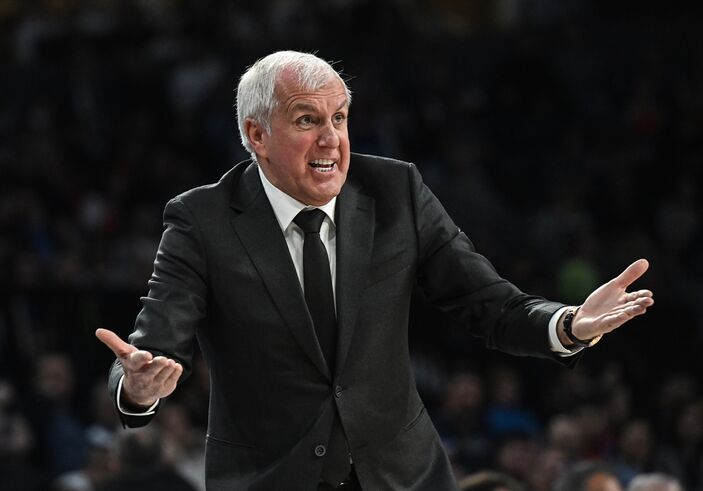 Anadolu Efes, Partizan'a yenildi