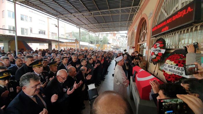Aydınlı şehit polis memleketinde son yolculuğa uğurlandı