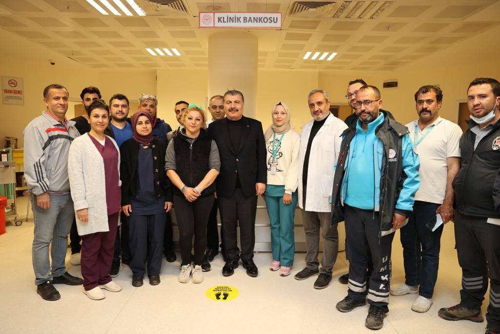 Bakan Koca’dan Sel Felaketi ve Sağlık Hizmetleri Bilgilendirmesi