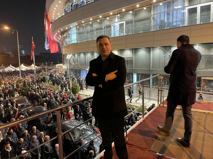 Barış Yarkadaş'ın Akşener paylaşımlarına İyi Partili vekilden tepki! Bu trolü kim susturacak...