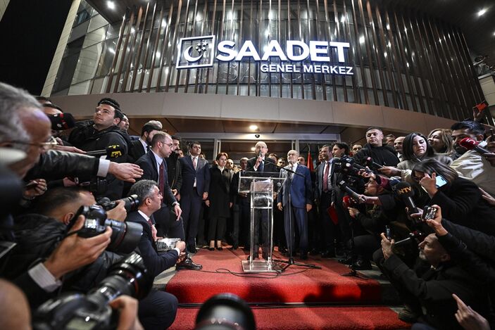 Barış Yarkadaş'ın Akşener paylaşımlarına İyi Partili vekilden tepki! Bu trolü kim susturacak...