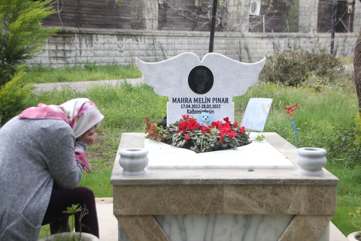 Başıboş köpek kurbanı küçük Mahra'nın ölümünün üzerinden 1 yıl geçti