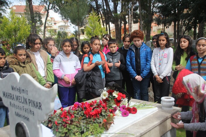 Başıboş köpek kurbanı küçük Mahra'nın ölümünün üzerinden 1 yıl geçti