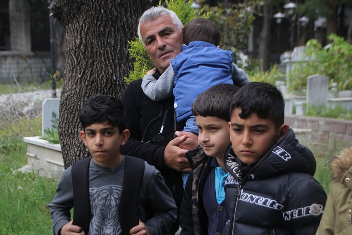 Başıboş köpek kurbanı küçük Mahra'nın ölümünün üzerinden 1 yıl geçti