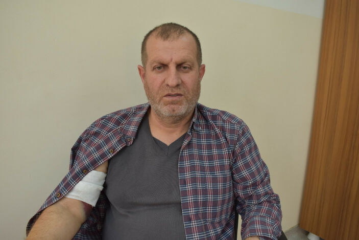 Batman'da okul bahçesinde sahipsiz köpeğin saldırdığı öğretmen ile öğrencisi yaralandı