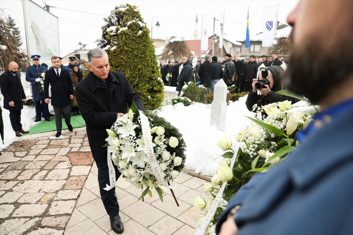 Bosna Hersek, bağımsızlığının 31. yılını törenlerle kutluyor