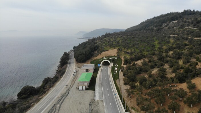 Çanakkale'de hizmete giren Gelibolu-Eceabat Yolu sayesinde vatandaşların çilesi sona erdi