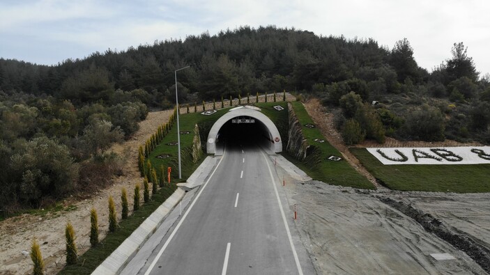 Çanakkale'de hizmete giren Gelibolu-Eceabat Yolu sayesinde vatandaşların çilesi sona erdi