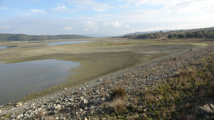 Çanakkale'de kuraklık etkileri! Kuşlar bölgeyi terk etti