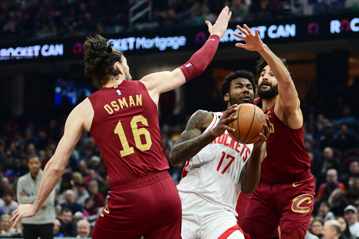 Cedi'nin takımı Cavaliers, Alperen'in oynadığı Rockets'ı yendi
