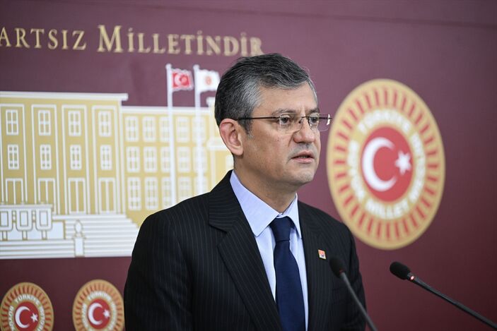 CHP Grup Başkanvekili Özgür Özel: Domuz bağcılar siyaset yasağından kurtuluyor
