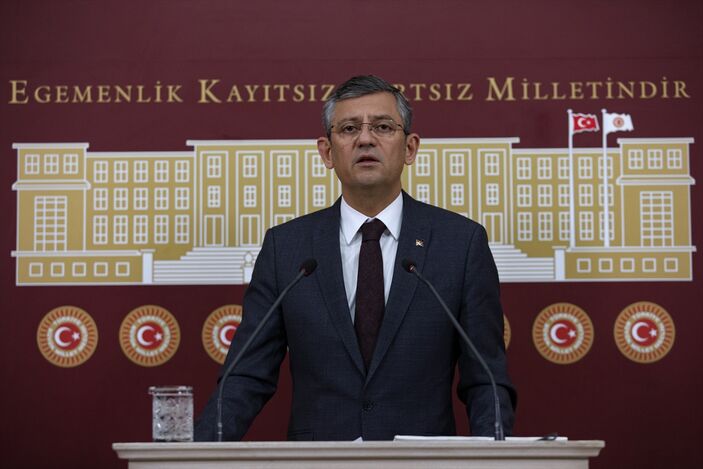 CHP Grup Başkanvekili Özgür Özel: HDP ile görüşme yarın olabilir